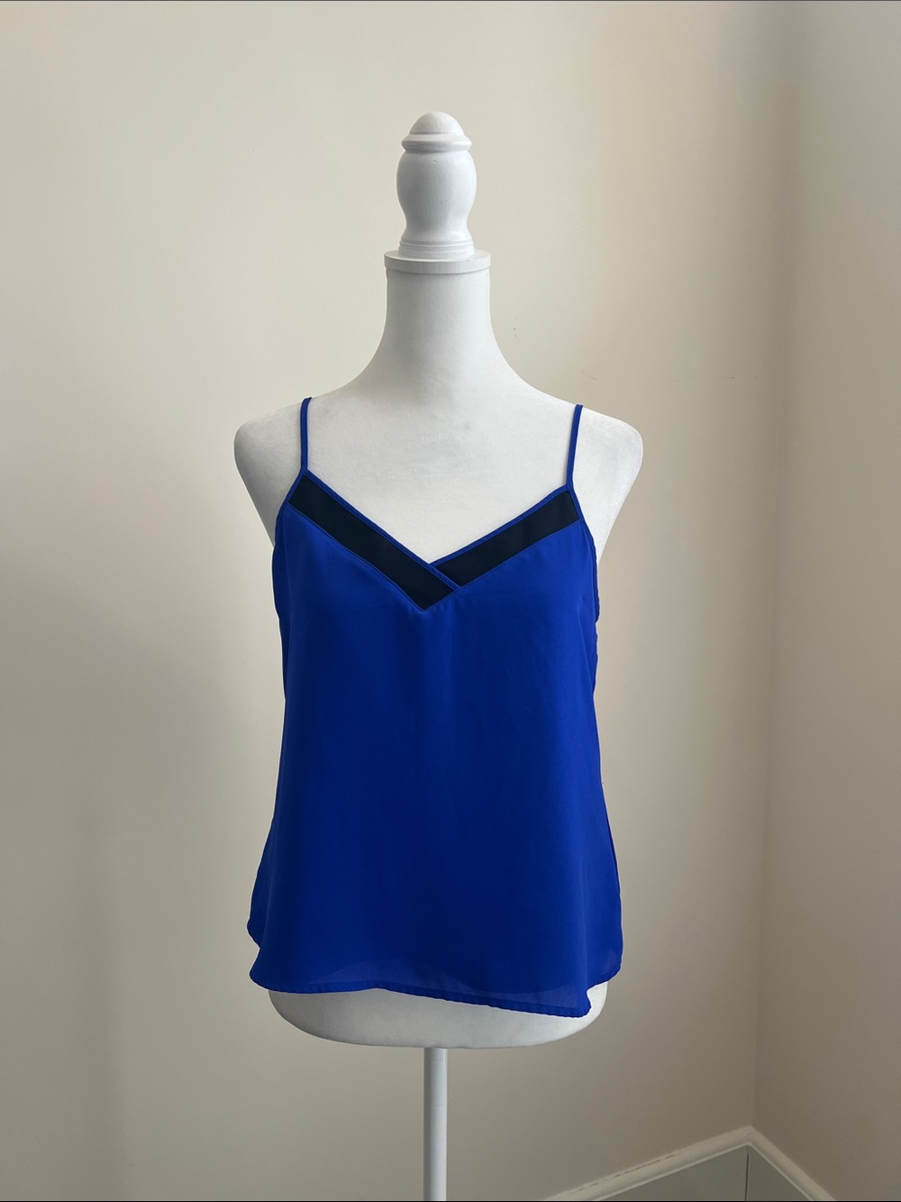 Women’s banana republic royal blue Cami camisole blouse  size extra small